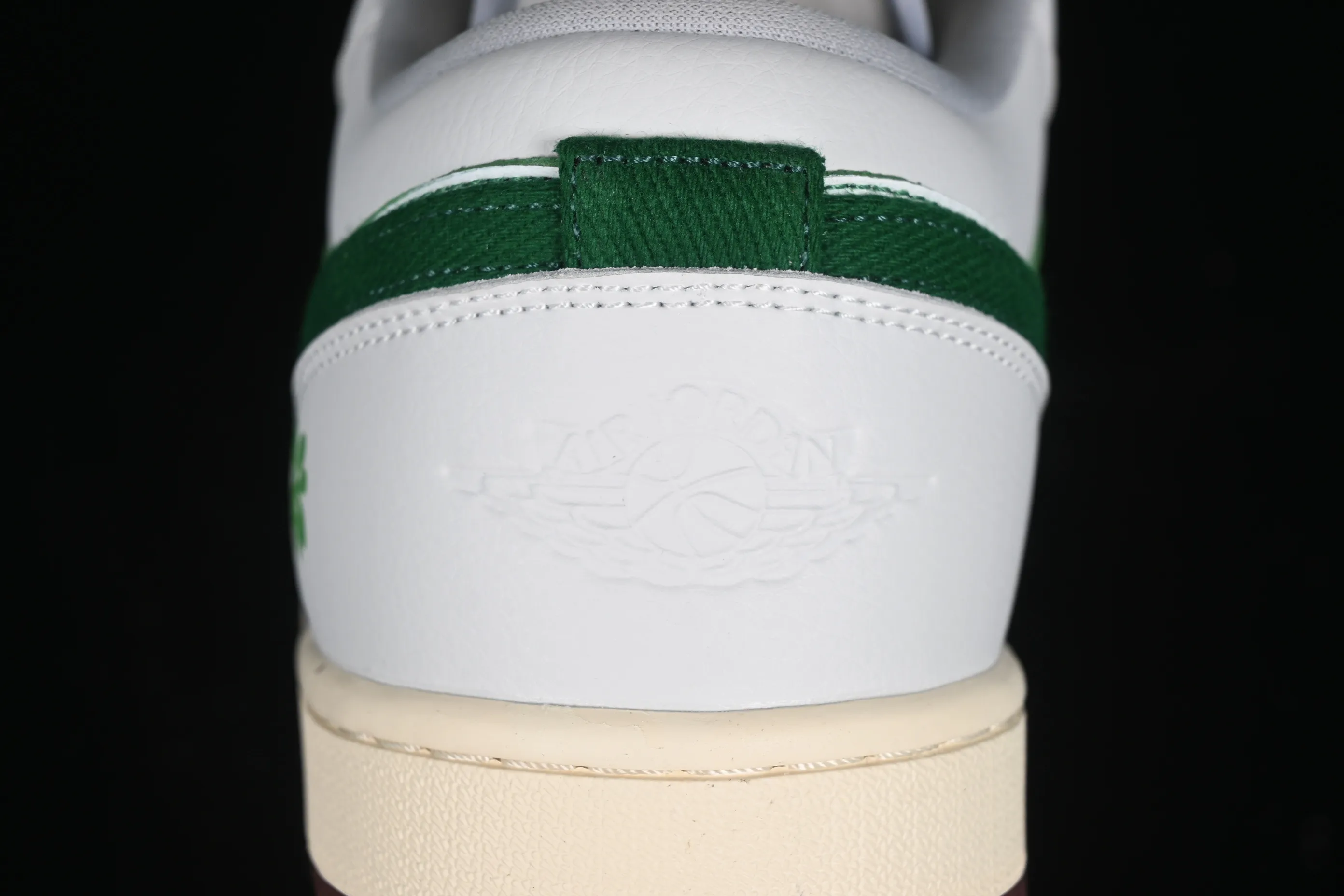 All categories Air Jordan Jordan series basketball shoes Air Jordan 1 Low Air Jordan 1 Low AJ1 Joe 1 white and green double hook low-top retro basketball shoes FZ5046-041